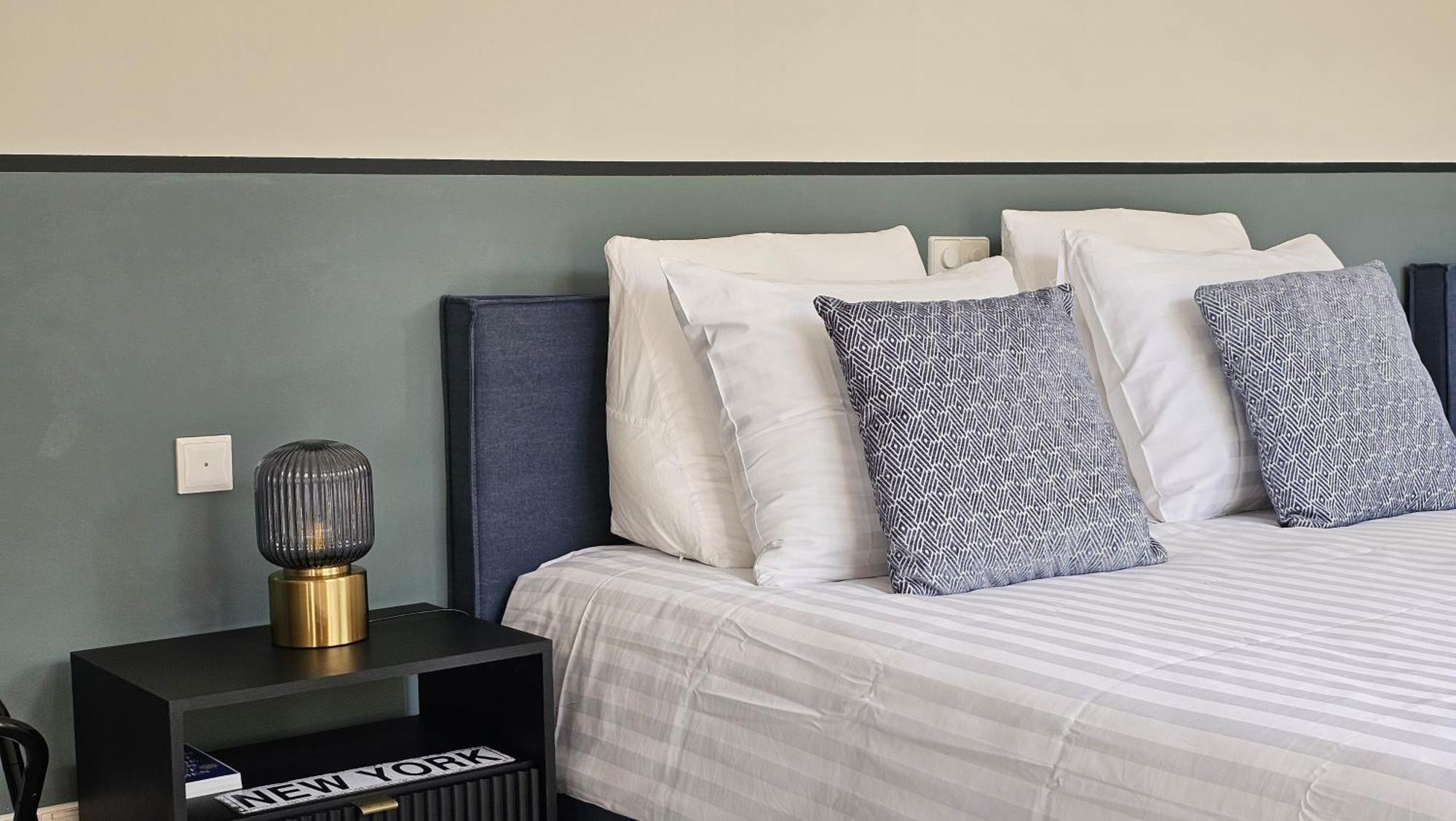 Guest Room Utrecht Ngoại thất bức ảnh