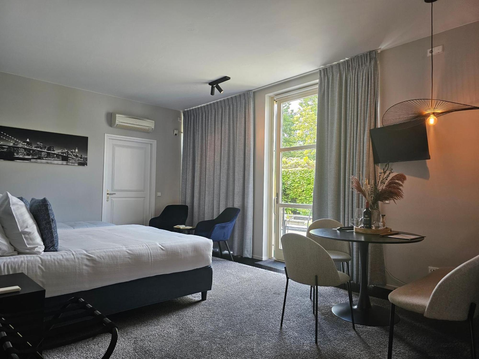 Guest Room Utrecht Ngoại thất bức ảnh